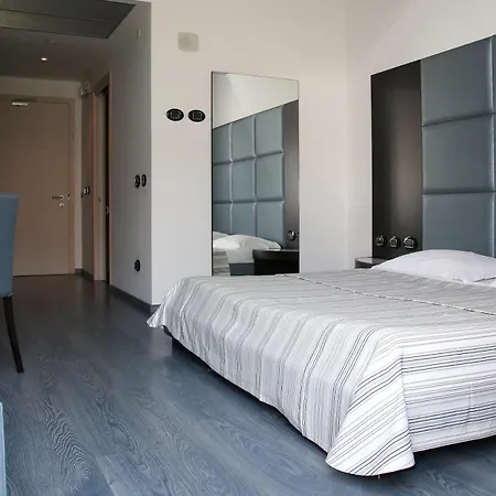 Blu9 Hotell